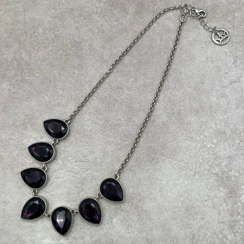 Crown Trifari Glass Teardrop Necklace Vintage Jewelry Purple 16 In Classic Gift